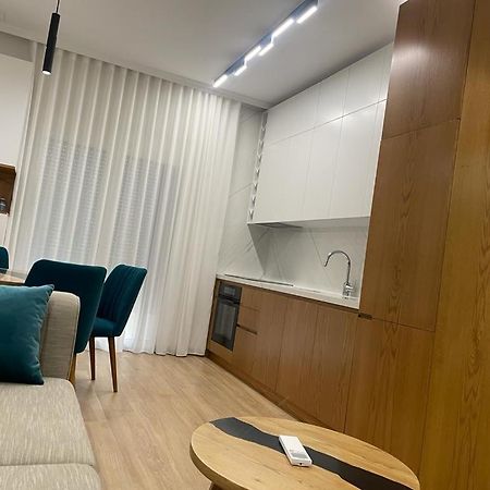 City Center Apartment Kafe Flora ติรานา ภายนอก รูปภาพ