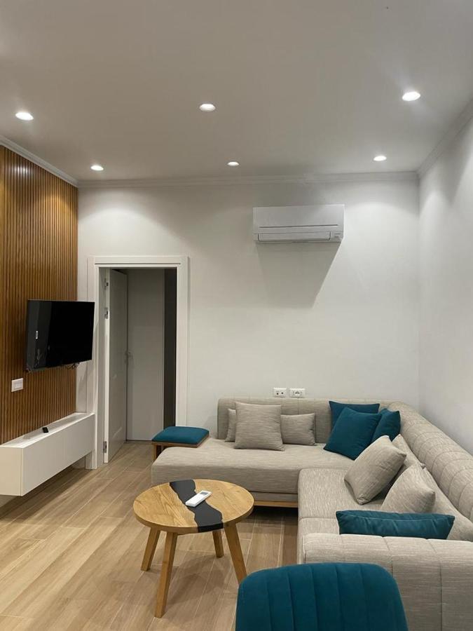 City Center Apartment Kafe Flora ติรานา ภายนอก รูปภาพ