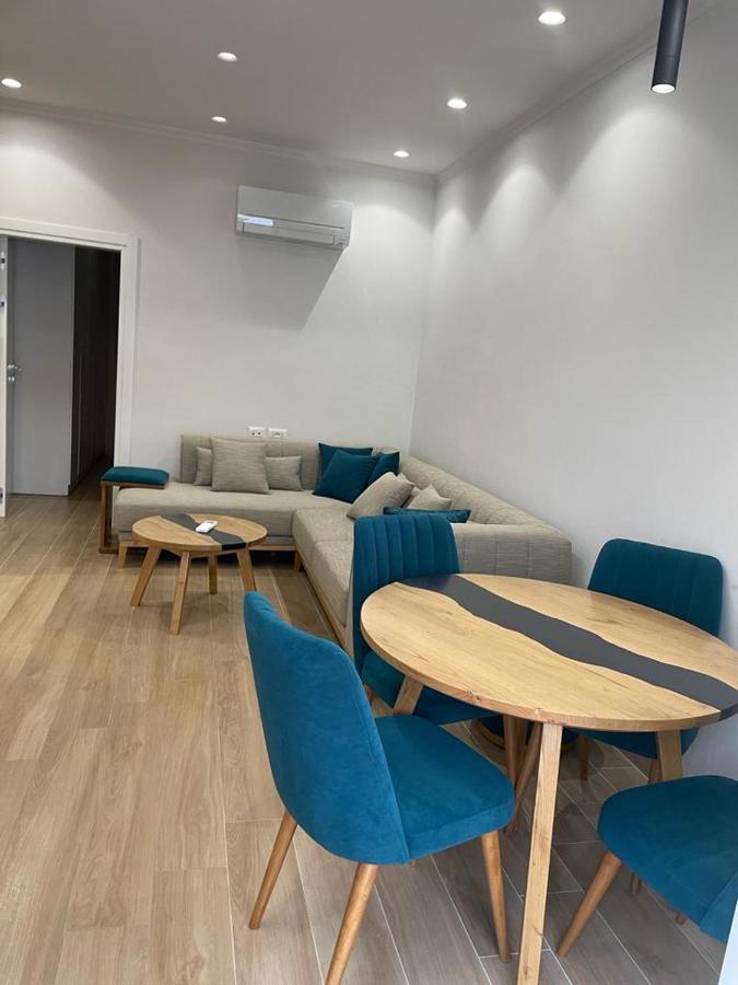 City Center Apartment Kafe Flora ติรานา ภายนอก รูปภาพ
