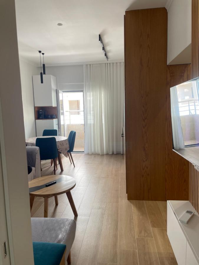 City Center Apartment Kafe Flora ติรานา ภายนอก รูปภาพ