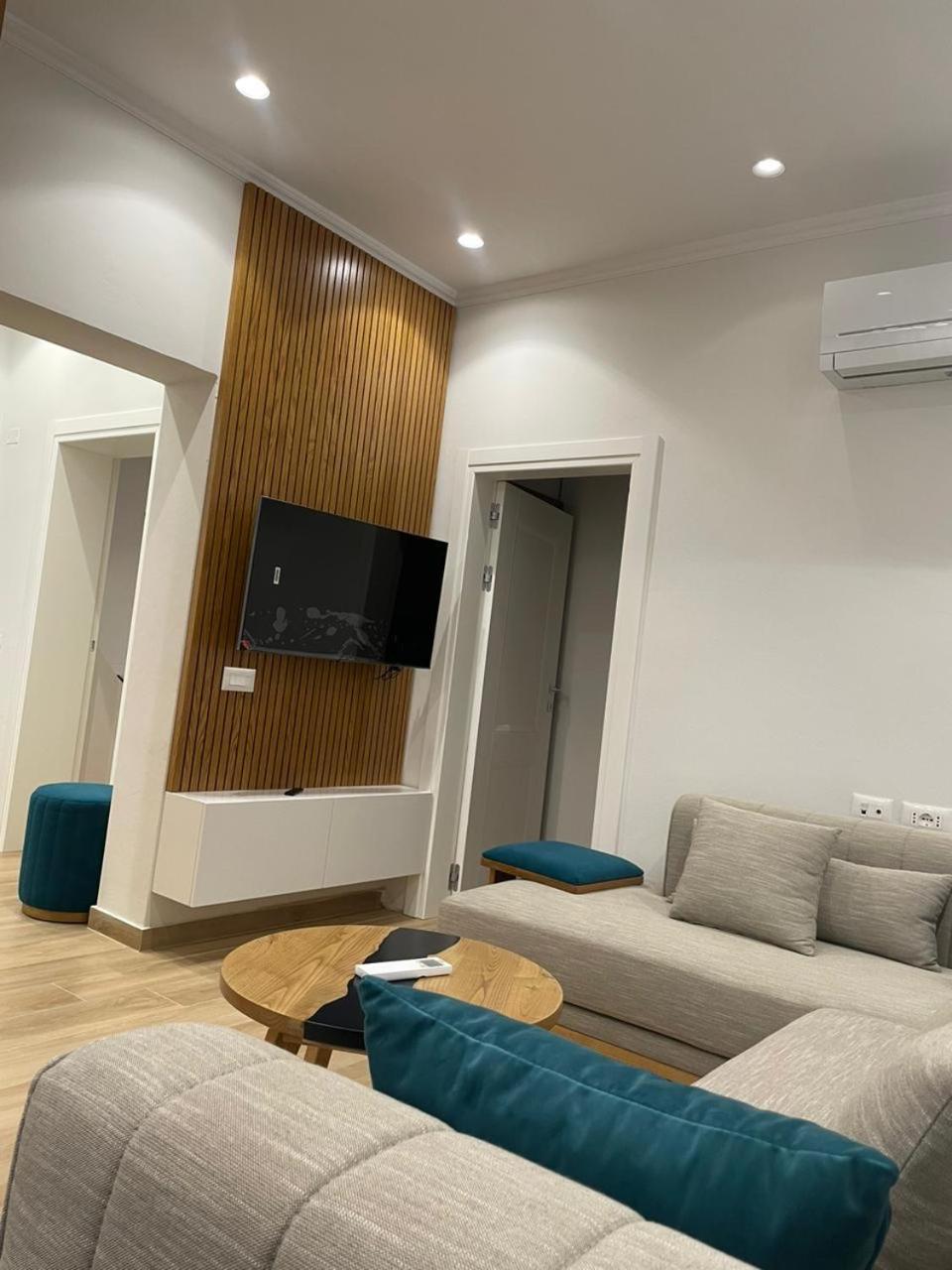 City Center Apartment Kafe Flora ติรานา ภายนอก รูปภาพ